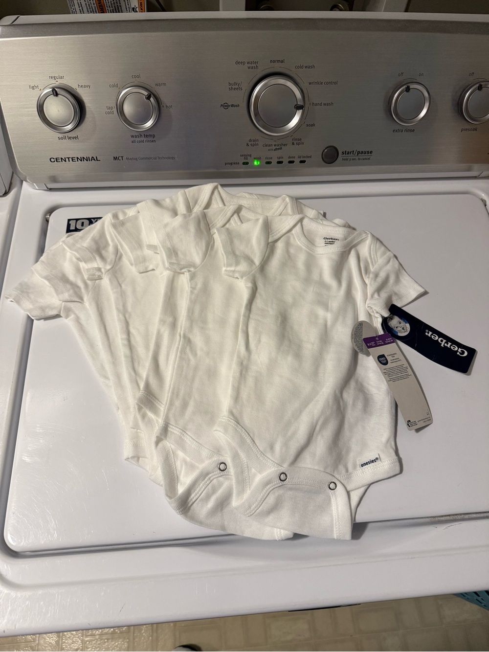 NWT White Gerber Onesie
Bundle 0-3mo